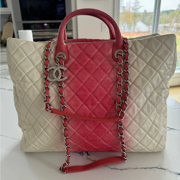 CHANEL Tote Caviar leather rare. EUC - Picture 14 of 14